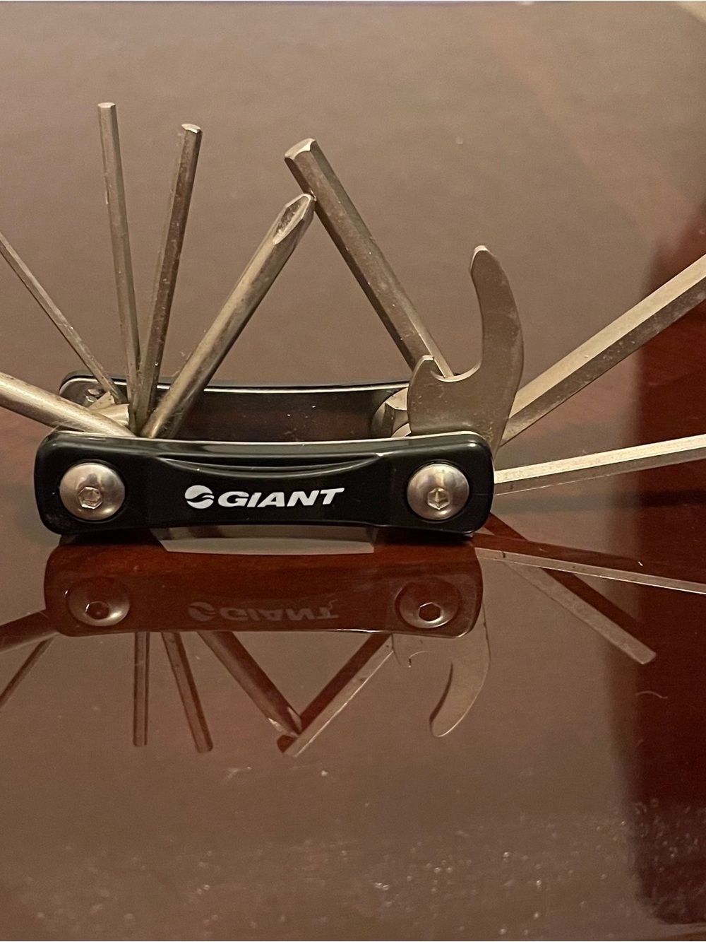 GIANT Black Multi-Tool Bicycle & Repair Kit